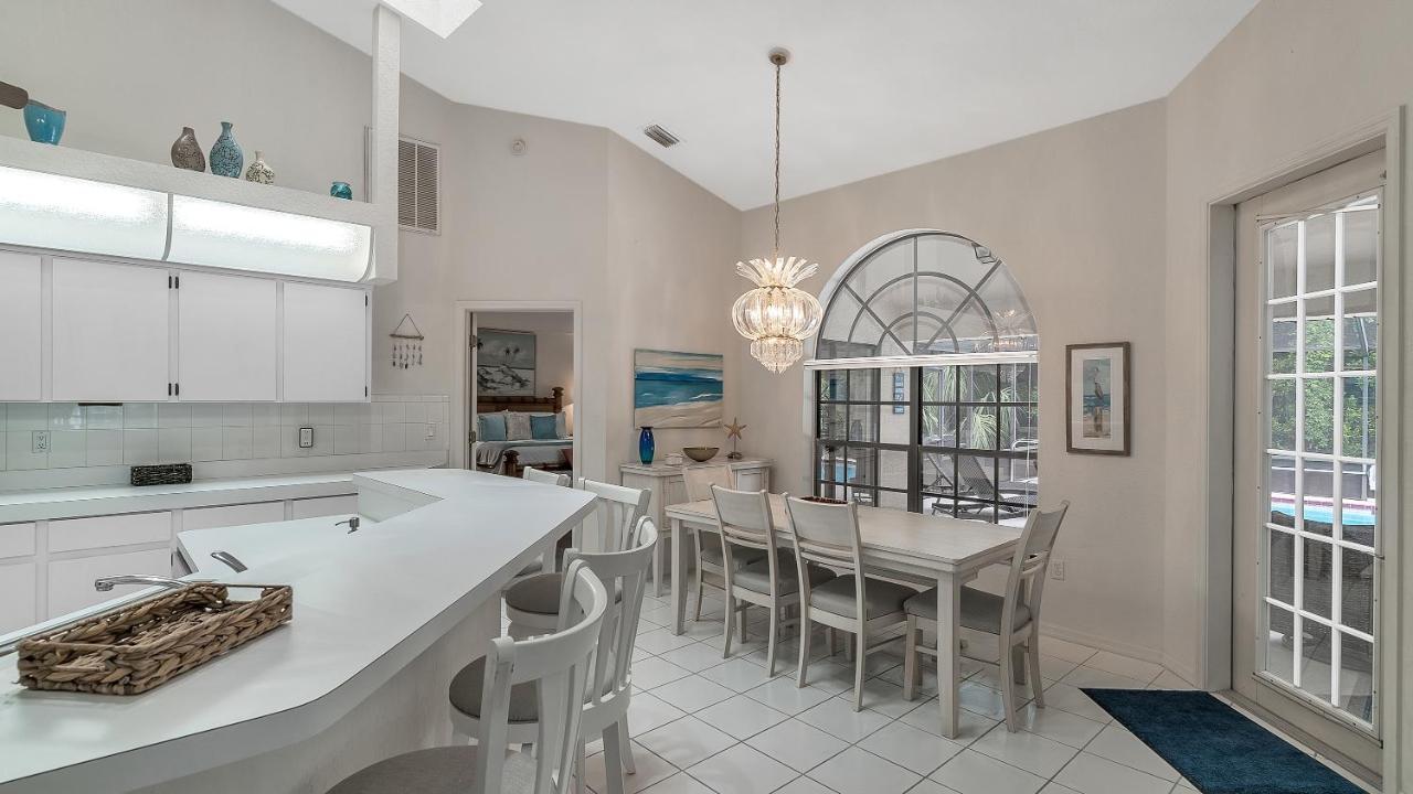 Your Manatee And Scalloping Adventure Retreat Crystal River Exteriör bild